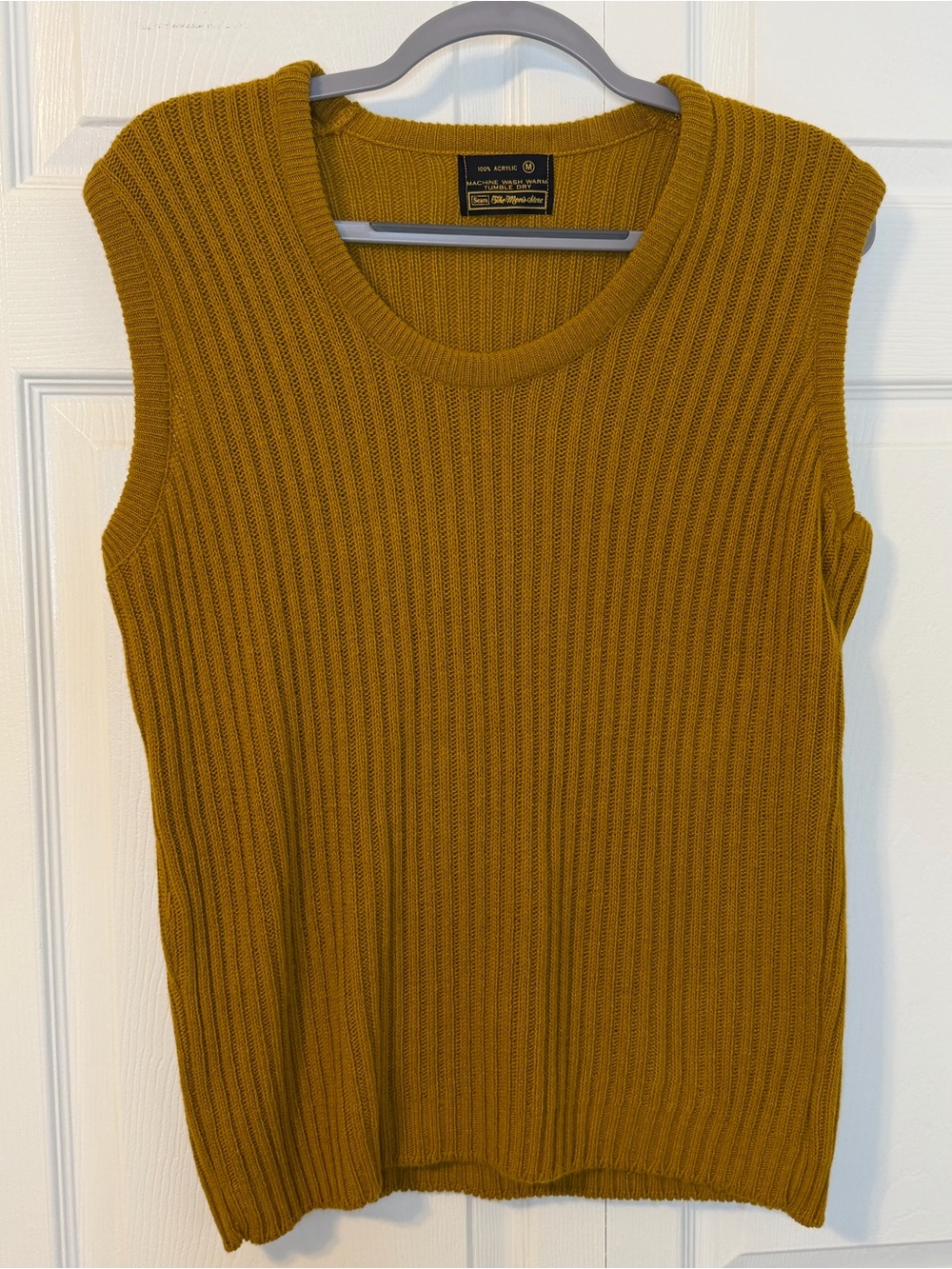 Vintage Men’s SEARS acrylic knit vest